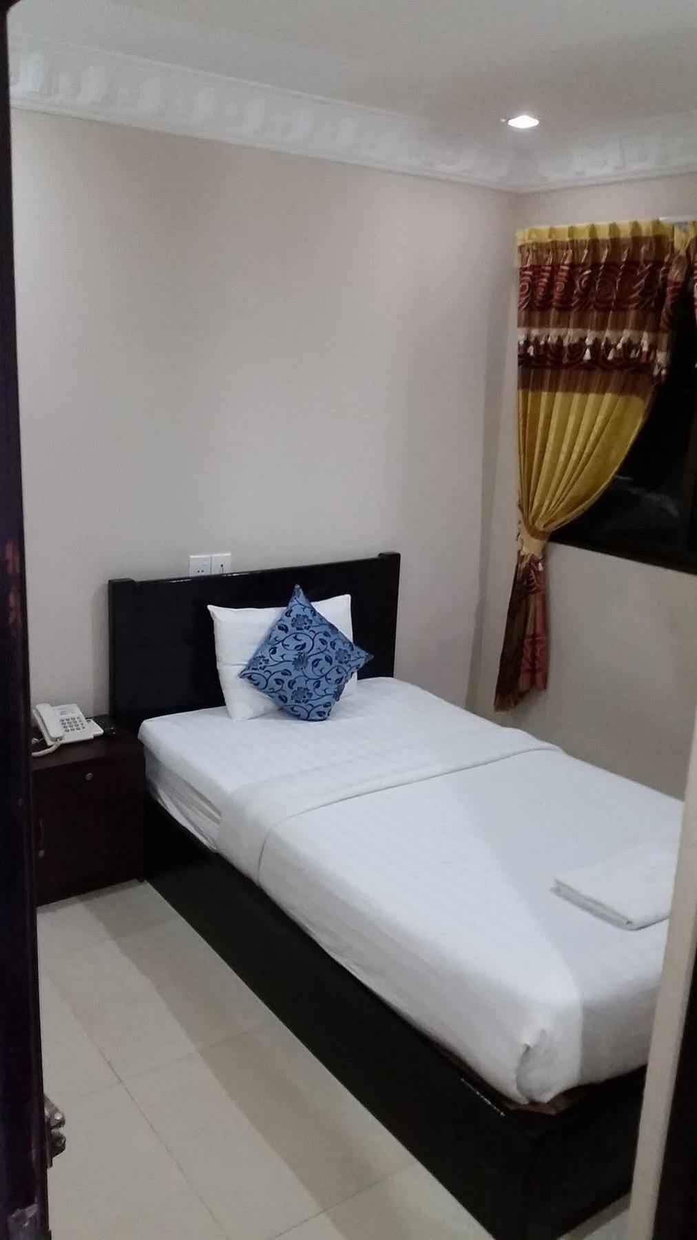 Number 9 Hotel Phnom Pen Exterior foto
